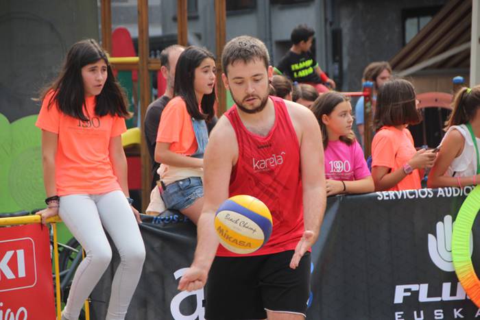 HONDARTZAKO BOLEI TXAPELKETA 12 1504631353592