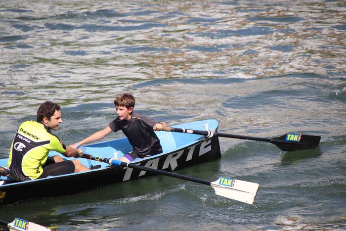 Arraunean, elkartasunez 128 1568479677818