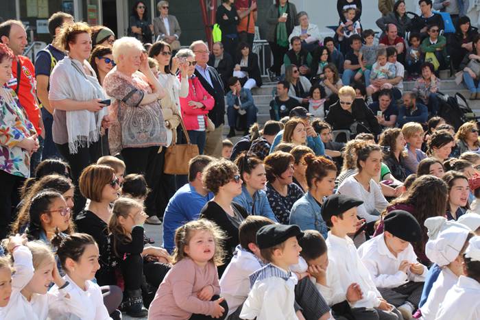 Suziria lehertzearekin bater 34 1494695730101