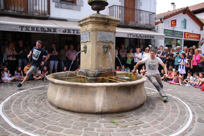 Muskerraren eguna Asteasun 94 1495373797656