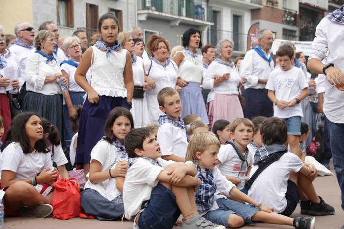 Jendetsua izaten ari da Erro 42 1659205845968