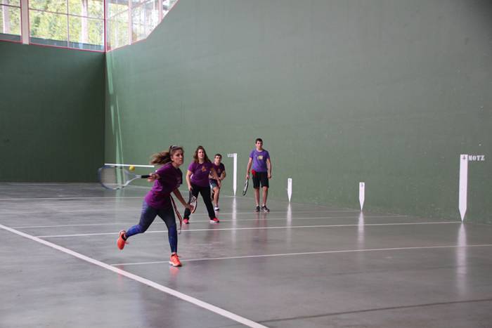 Gazte izateak ez duelako adi 12 1523733322299