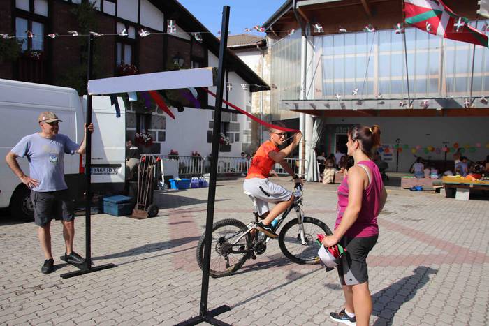 Goiazko festak. Ume jolasak. 76 1660322732526