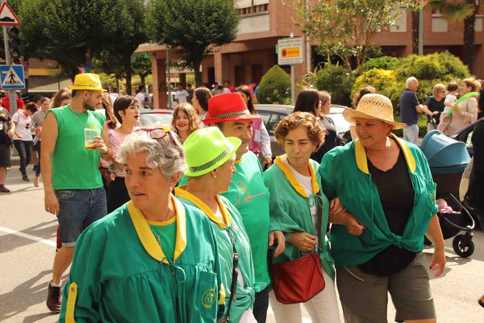 Kalean gora eta behera, kuad 43 1564506813220