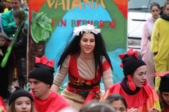Veneziatik Jamaikaraino, Aut 64 1551717733595