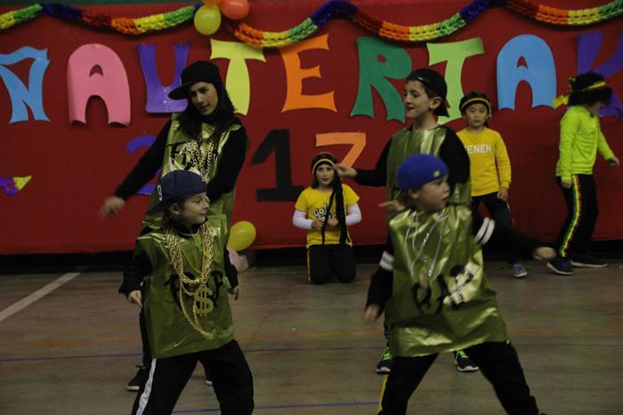 Irurako Ikastola inauteriak  24 1487864729860