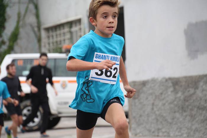 Haizearen aurka, baina aurrera 130 1476273909854