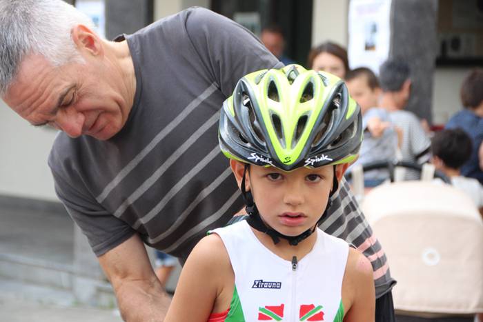 Maldan gora plazara heldu ar 4 1502801248035