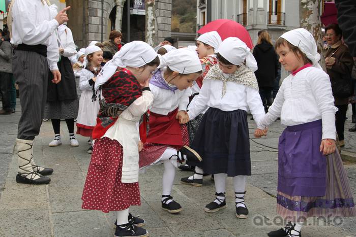 Dantzari Txiki eguna Tolosan 2016 38 1458400072244