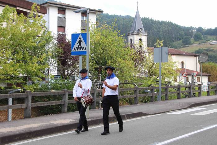 Bi suziri eta bi txistulari 26 1597052746459