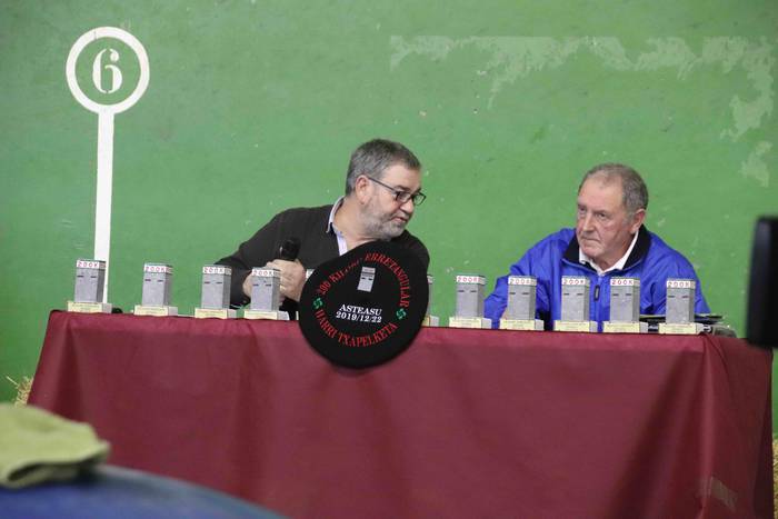 200 kiloko harri errektangul 49 1577023287442