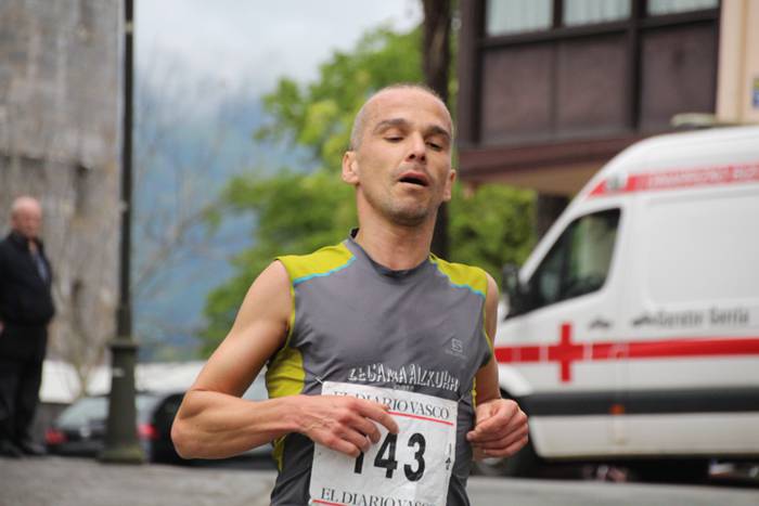 Aitziber Ibarbia eta Julen L 38 1525009083434