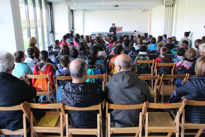 Altzoko Handia protagonista liburu aurkezpena 4 1545316383201