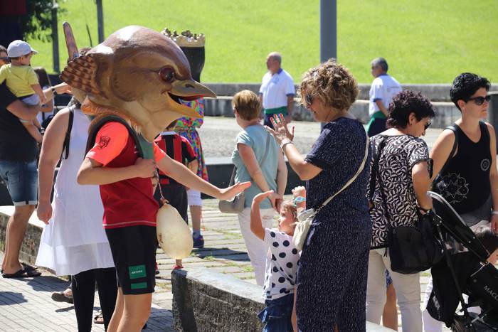 Txikiak buruhandiei ihesi ib 17 1566045830938