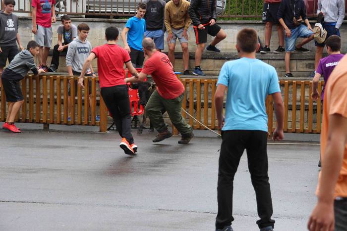 hernialde festak puzgarriak  45 1534160661982