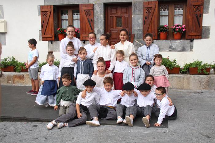 ADUNAKO AMA BIRJINAK 2017. A 70 1502799292446