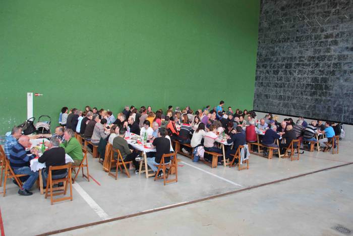 Txekor jateak 110 lagun elka 10 1556719673477