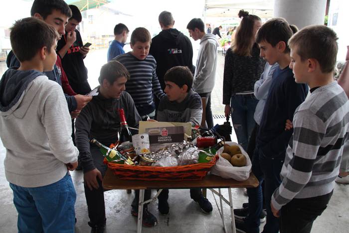 Azken ekitaldia, azoka 11 1506856009427