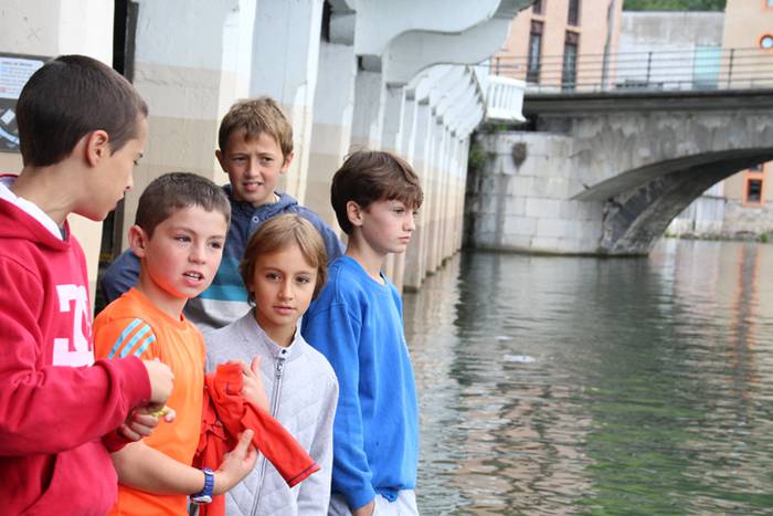 Batela txikien balantza, Zut 85 1505567069492