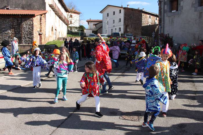 Berastegiko eskolako inauter 21 1581693844507