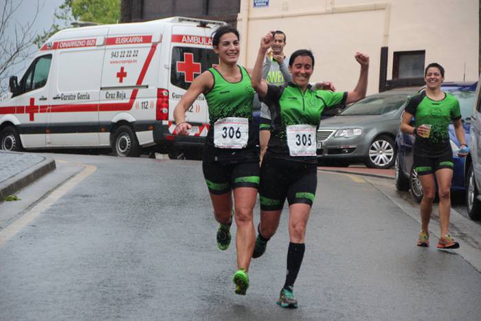 Aitziber Ibarbia eta Julen L 71 1493554129652