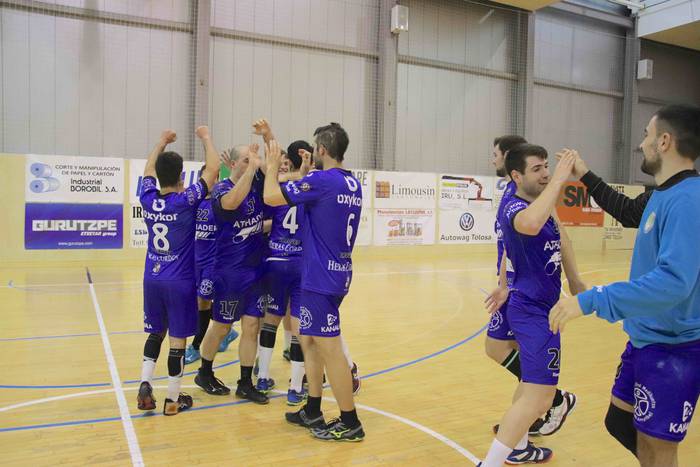 Tolosa CF Eskubaloia, ligako 97 1557054446805