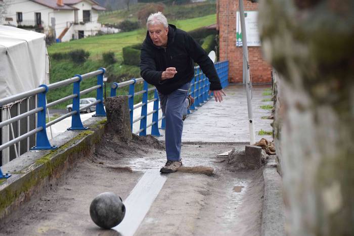 Bola txapelketa jokatu dute Belauntzan 6 1544875342952