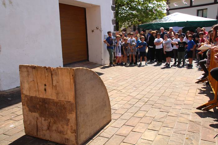 Hamaiketakoa eta toka Santak 9 1525613655993