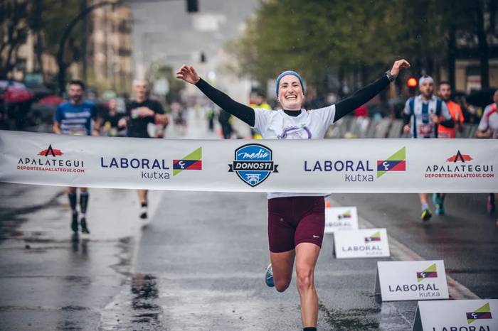 Imanol Rojo eta Garazi Karrera txapeldun, Donostiako 10 kilometroko lasterketan