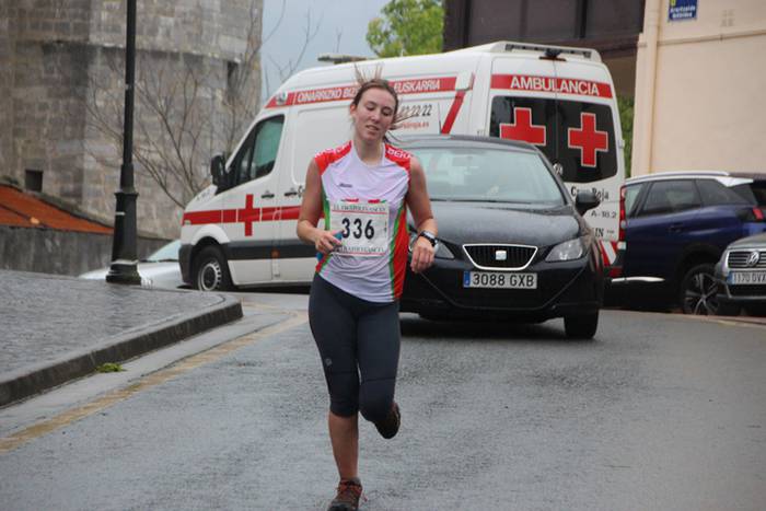 Aitziber Ibarbia eta Julen L 69 1493554117394