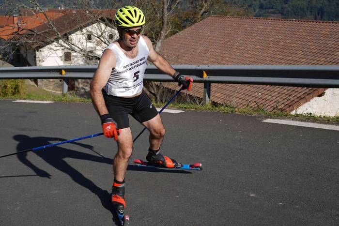 24. Hernialdeko Rollerski Ig 32 1760802671065