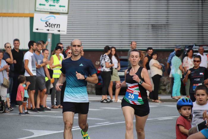 Elena Silvestre eta Xabier L 39 1567672433039