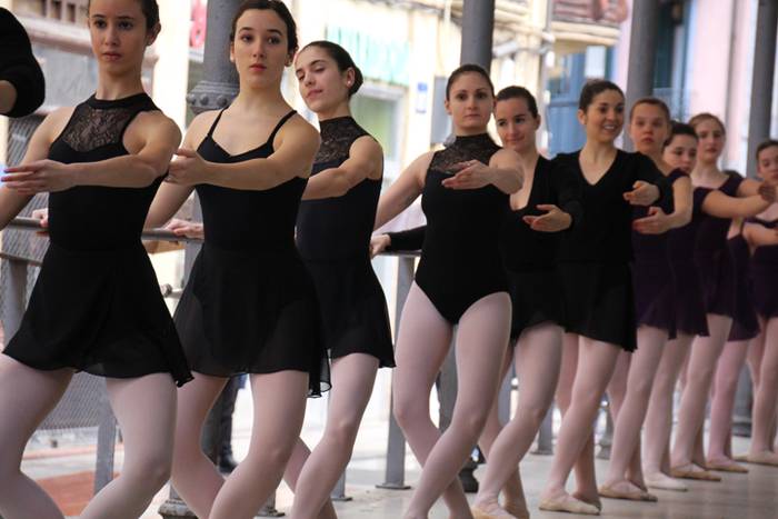 Zerkausiko barandan ballet i 33 1491139495265