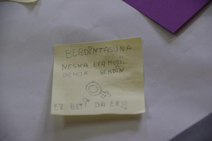 Amantalak aldarriz bete ditu 53 1520521251399