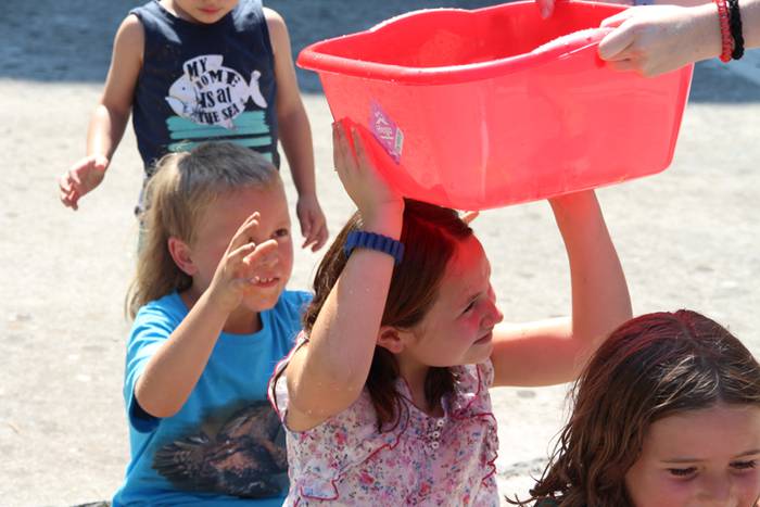 Festak hastearekin batera, j 22 1502727358784