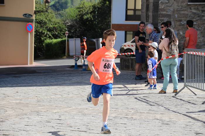 Haur, gazte eta heldu krosea 71 1491742204641