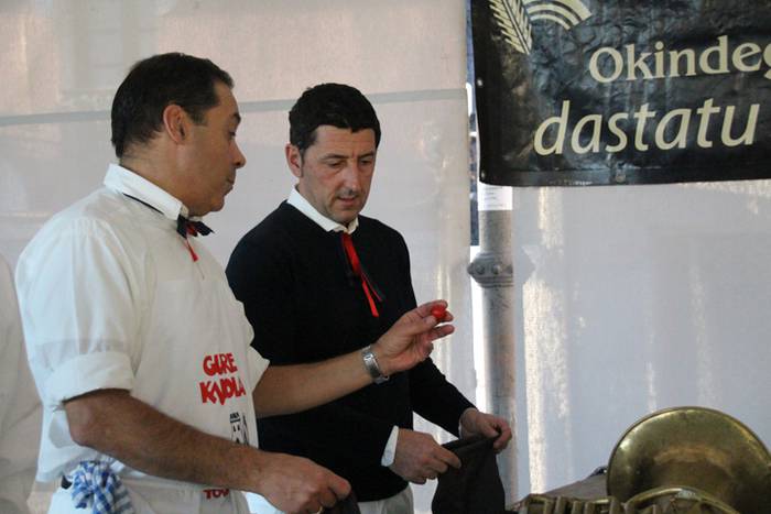 Babarrun platerkada onena, D 82 1511113177318