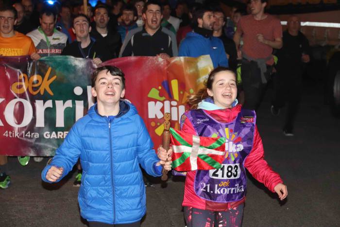 21. Korrika, Villabonan, Iru 16 1555132641046