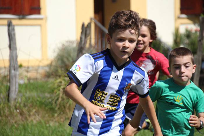 Herriko gaztetxoek korrika hasi dute eguna 9 1471088413911