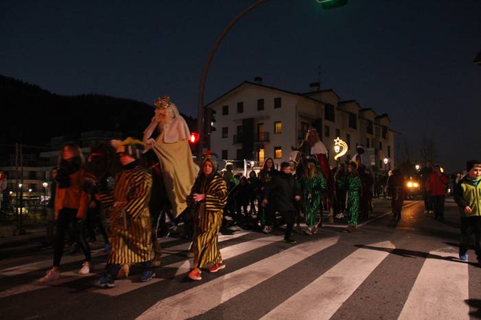 ERREGE MAGOEN DESFILEA IRURAN 2017 9 1483642423569