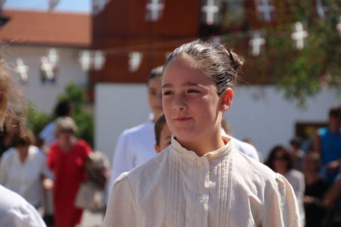 Axeriak dantzan Adunan 6 1471260681159