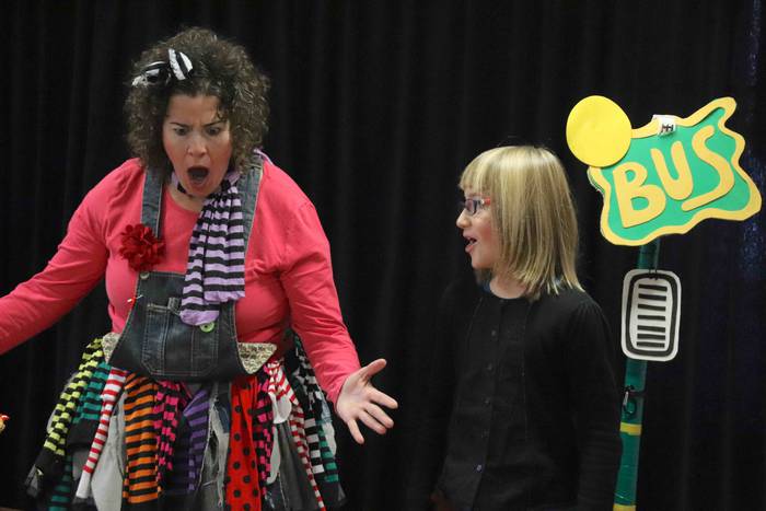 umorez esnatu dira hitzolari 4 1575808738817