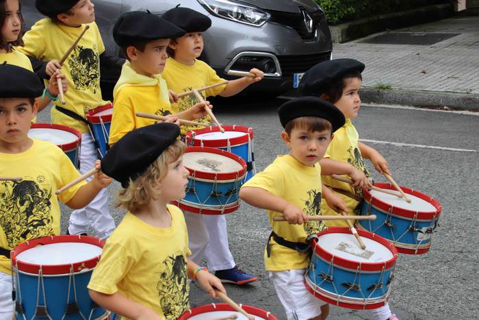 Danbor hotsek hartu dute Ama 41 1562504186520