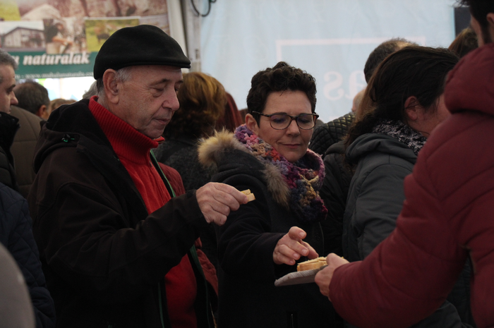 Urteko azken azoka berezia gurtu du Tolosak 49 1481986304768