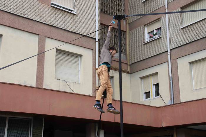 Malabareak eta akrobaziak na 43 1562507132555