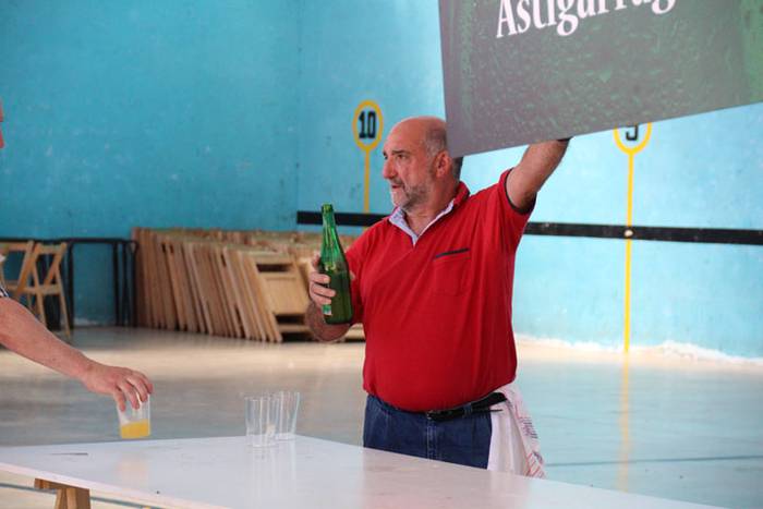 Sagardoz busti da Hernialde 13 1471175270005