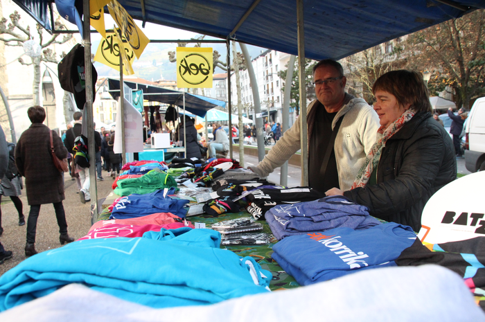 Urteko azken azoka berezia gurtu du Tolosak 21 1481986059610