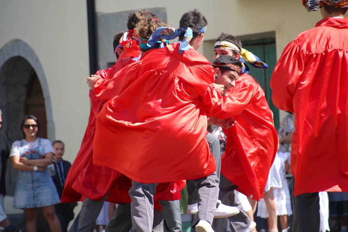 Emakumeak Adunako Axeri-dantzan, lehen aldiz - 70