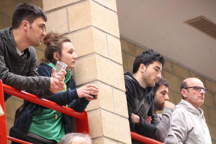 Gazte izateak ez duelako adi 14 1523733333452