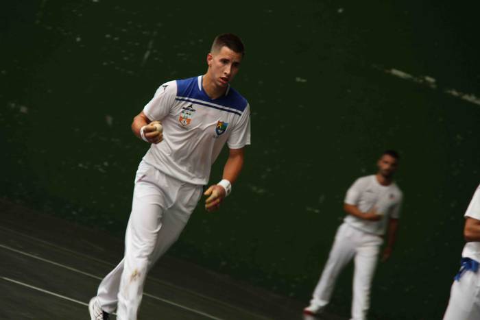 Elola-Etxeberria bikotearent 59 1594495153803